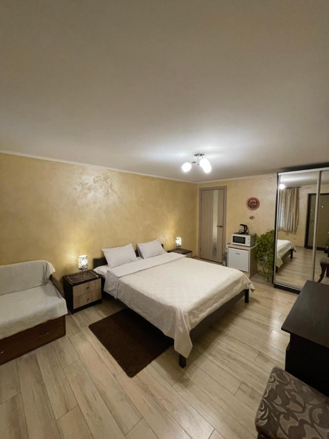 Guest House Sunrise คาเมียเนตส์-โปดิลสกี ภายนอก รูปภาพ